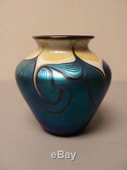 Stunning Orient & Flume Electric Blue Iridescent Art Glass 5 Vase, Signed