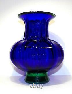 Stunning Signed 1998 Chatham Art Glass Blue With Green Base & Rim 8 5/8 Vase