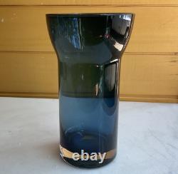Stunning Smokey Blue Finnish Mid Century Riihimaen Lasi Oy Riihimaki Glass vase