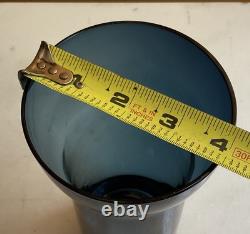 Stunning Smokey Blue Finnish Mid Century Riihimaen Lasi Oy Riihimaki Glass vase
