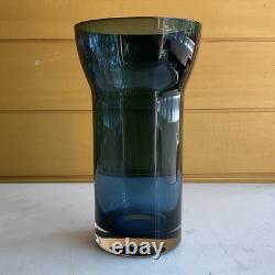 Stunning Smokey Blue Finnish Mid Century Riihimaen Lasi Oy Riihimaki Glass vase