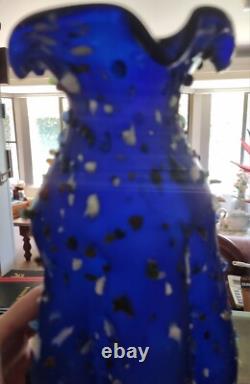 Stunning VTG Italian handblown cobalt blue art glass vase with embellishments