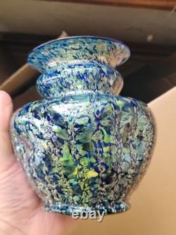 Super Pretty Dugan Art Glass Venetian Blue Gold Frit Ribbed Pinched Vase