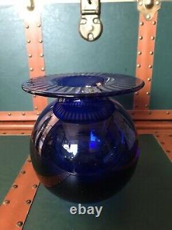 TIFFANY & CO SIGNED COBALT BLUE CRYSTAL ART VASE withETCHED RIBS