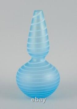 Trine Drivsholm, Danish glass artist. Unique hand-blown art glass vase