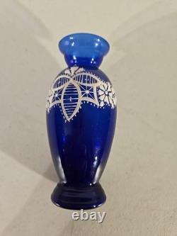 VTG 1939 New York World's Fair Cobalt Blue Glass Vase Italian Pavilion Scen 4.5