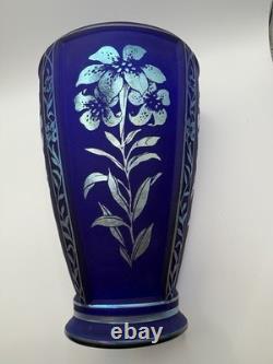 VTG Connoisseur Collection Fenton Favrene Cut-Back. Vase Cobalt Silver 1129/1250