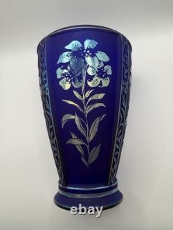 VTG Connoisseur Collection Fenton Favrene Cut-Back. Vase Cobalt Silver 1129/1250