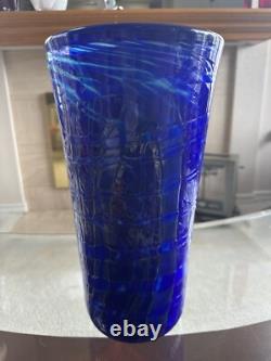 VTG HUGE COBALT BLUE 2003 Signed JOSEPH REINIK ART GLASS VASE CROCODILE TEXTURE