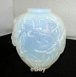 Verlys Art Glass Les Phalenes Moth Vase Art Deco Circa 1938 Lt Blue Opalescent