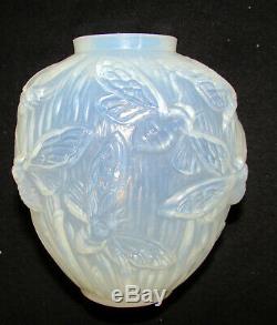 Verlys Art Glass Les Phalenes Moth Vase Art Deco Circa 1938 Lt Blue Opalescent