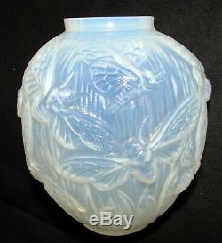 Verlys Art Glass Les Phalenes Moth Vase Art Deco Circa 1938 Lt Blue Opalescent