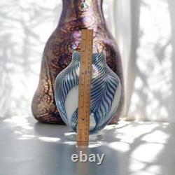 Very Pretty Robert Held Blue Pulled Feather Iridescent Canadian Art Glass Vase