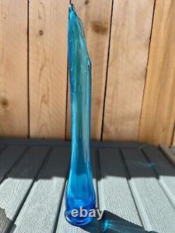 Vintage 13 L. E. Smith 6 Petal Ribbed Simplicity Peacock Blue Glass Swung Vase