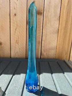 Vintage 13 L. E. Smith 6 Petal Ribbed Simplicity Peacock Blue Glass Swung Vase