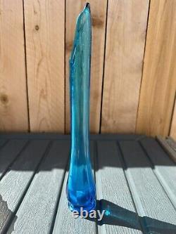 Vintage 13 L. E. Smith 6 Petal Ribbed Simplicity Peacock Blue Glass Swung Vase