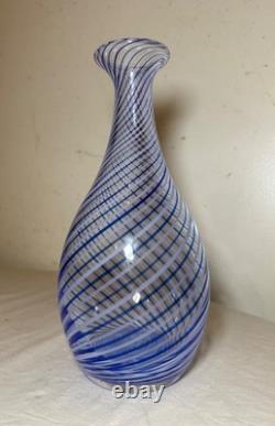Vintage 20th Century Turkish Pasabahce Blue Spiral Pattern Hand Blown Glass Vase