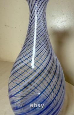 Vintage 20th Century Turkish Pasabahce Blue Spiral Pattern Hand Blown Glass Vase