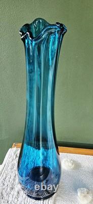 Vintage Boho LE Smith MCM Blue Swung Glass Vase 15 Fat Bottom Base