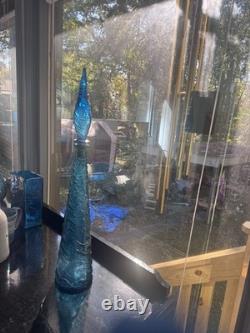 Vintage Decorative Blue Glass Vase With Top. Excellent Condition