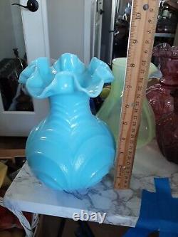 Vintage Fenton Blue RARE Glossy Drapery 8 Glass Vase! ABSOLUTELY BEAUTIFUL! A+