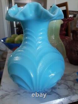 Vintage Fenton Blue RARE Glossy Drapery 8 Glass Vase! ABSOLUTELY BEAUTIFUL! A+