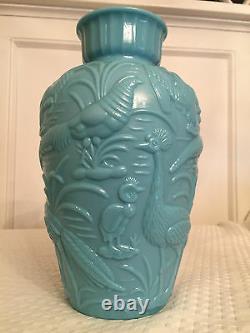 Vintage GILLINDER GLASS Blue Puffy Glass Peacock Bird Vase Art Deco Period 1920s