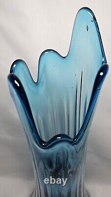 Vintage LE Smith Vase Simplicity Ribbed Swung Peacock Blue Ribbed 22 Tall