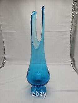 Vintage Large MCM L. E. Smith Turquoise Swung Glass Vase