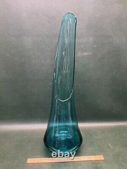 Vintage MCM LE Smith Peacock Blue Swung Smoothie Fat Bottom Glass Vase 22-1/4