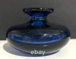 Vintage Medina Art Glass Vase cobalt blue/spatter