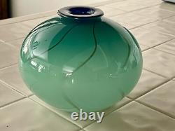 Vintage Mouth-Blown Art Glass GORGEOUS Vase Vibrant Teal & Blue, Artist Signed