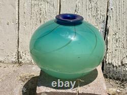 Vintage Mouth-Blown Art Glass GORGEOUS Vase Vibrant Teal & Blue, Artist Signed