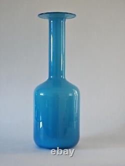 Vintage Otto Brauer Blue Opal White Gulvase For Holmegaard Glass Denmark MCM 14