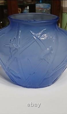 Vintage Phoenix Consolidated Blue Glass OVOID Grasshopper Vase 7 Tall
