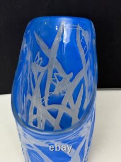 Vintage Phoenix Glass Blue Frosted 8-1/4 Flaring Vase Grasshoppers on Reeds