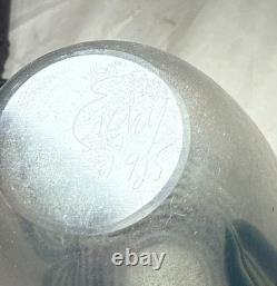 Vintage Robert Eickholt blown pulled feather blue iridescent studio glass vase
