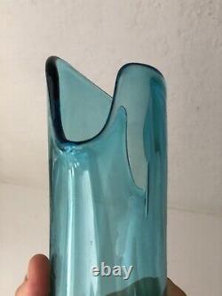 Vintage blue 17 swung footed handblown glass vase mid century l. E. Smith euc