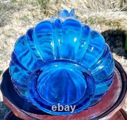 Vtg L. E. Smith 9 Petal Bluenique Ribbed Swung Art Glass Vase 27 T RARE